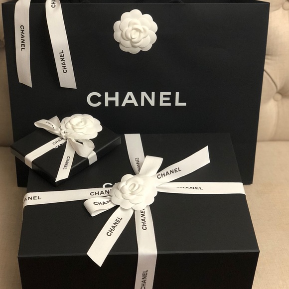 Meet your Posher, Natalie - Picture 5 of 5